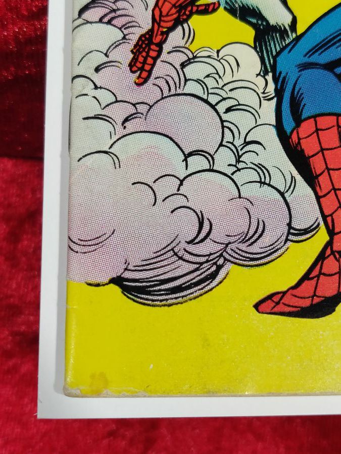 Amazing Spider-Man #141- First Appearance of 2nd Mysterio- 1975 - Image 2