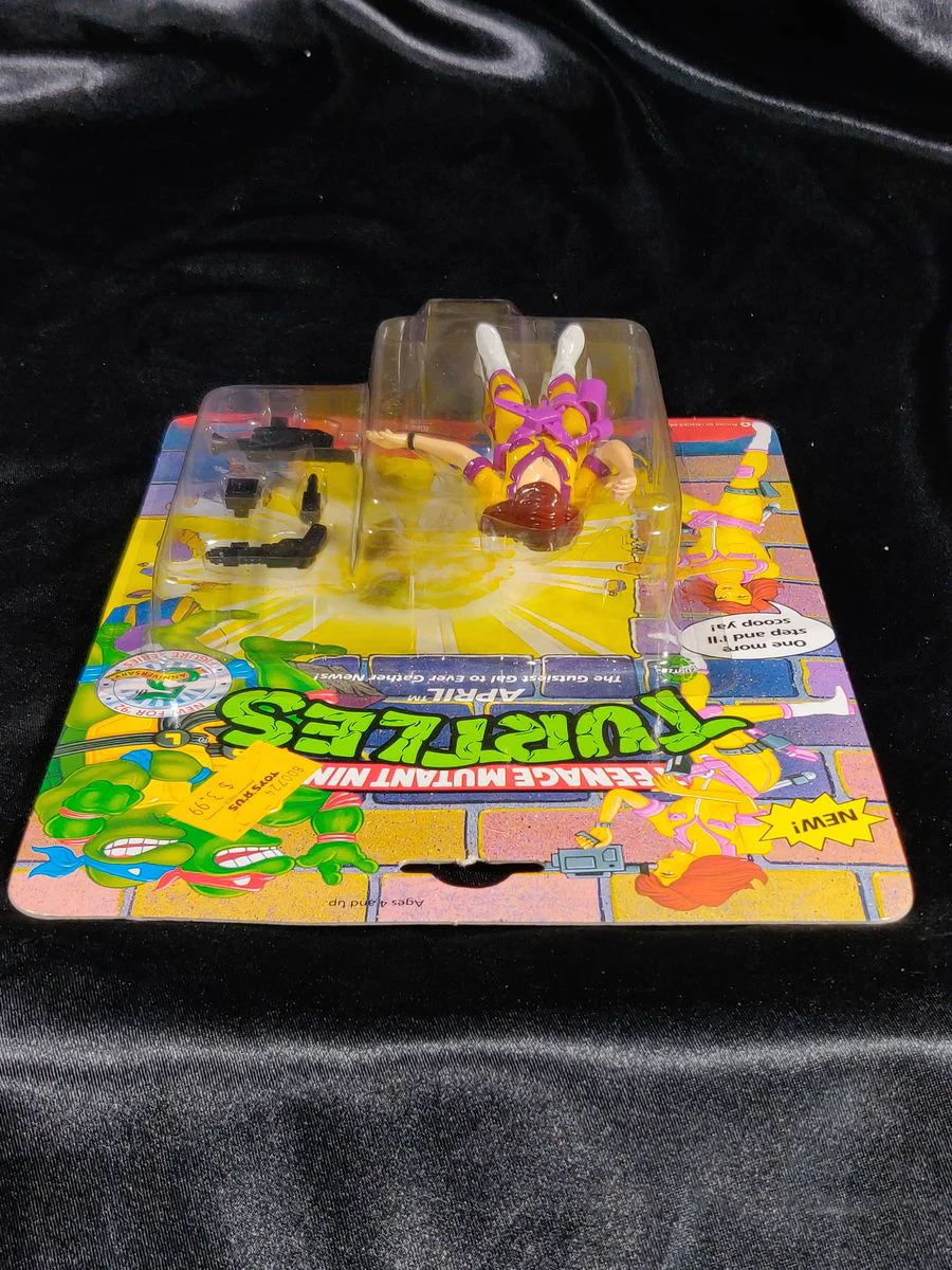 April The Gutsiest Girl Teenage Mutant Ninja Turtles TMNT Playmates New - Image 5