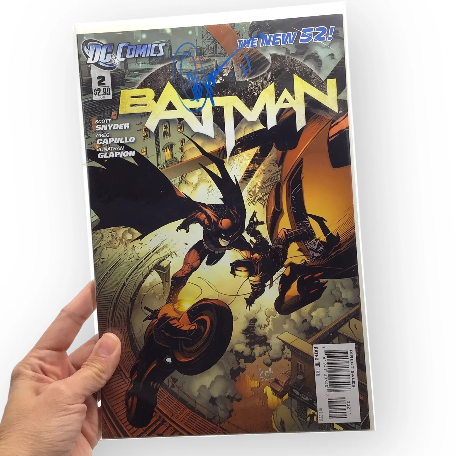 Batman #2 (Dec 2011) – The New 52 – Comic Signed by Greg Capullo - Image 2