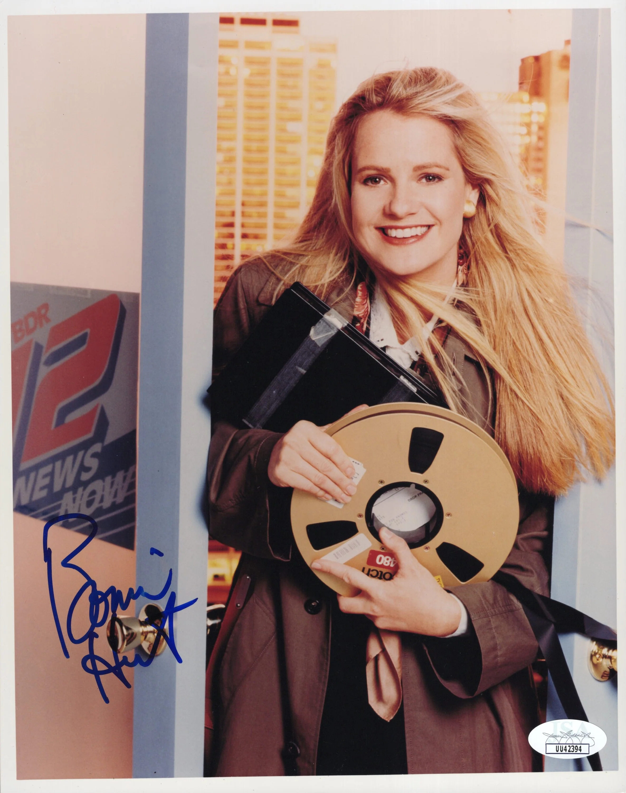 Bonnie Hunt Signed Photo 8x10, Bonnie Hunt Autograph from The Bonnie Hunt Show, Rain Man, Jerry Macguire, Cars, Early Photo, JSA and PSA Letter Double Certified Authentic UU42394