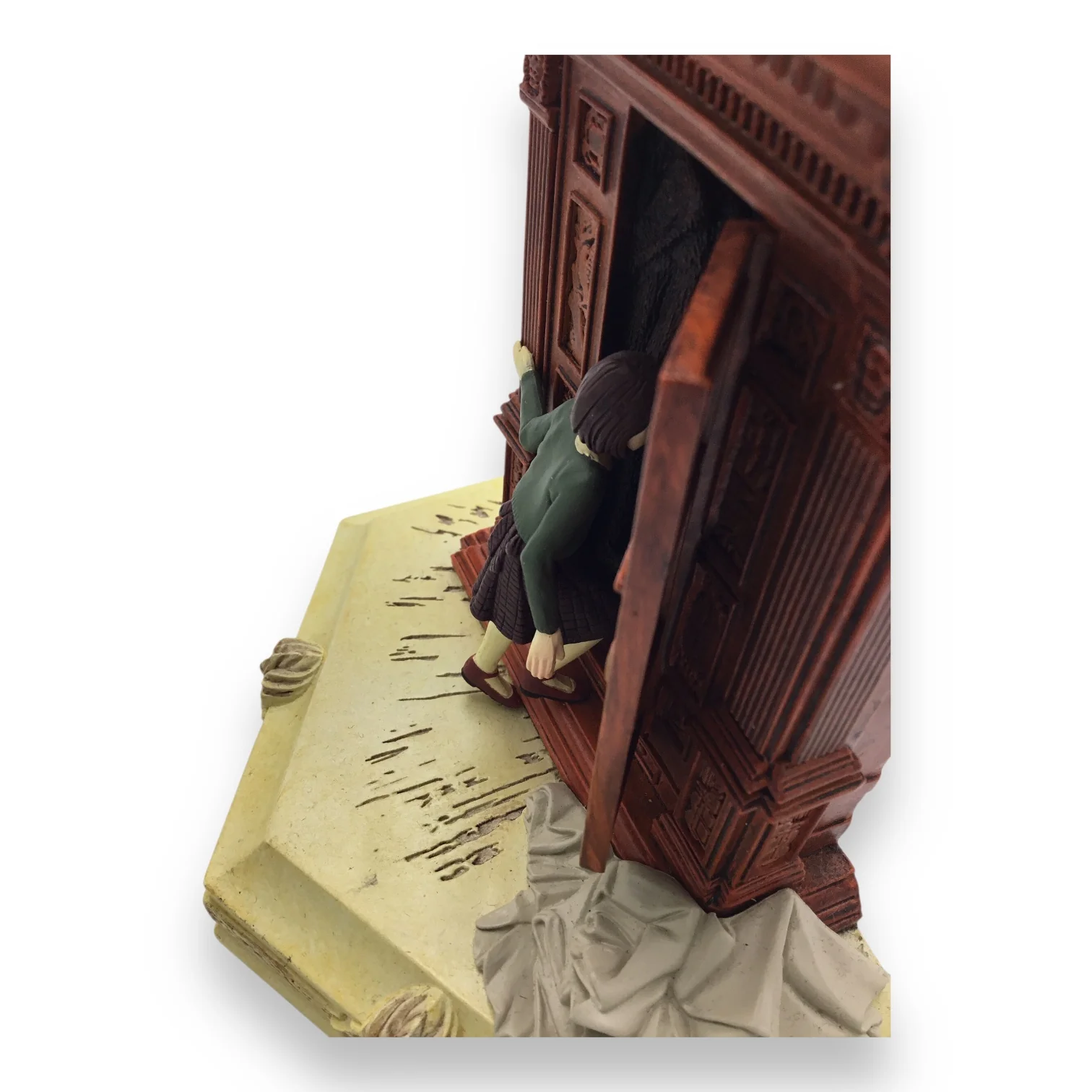 Chronicles of Narnia: The Lion, The Witch, and The Wardrobe Bookends - Image 8