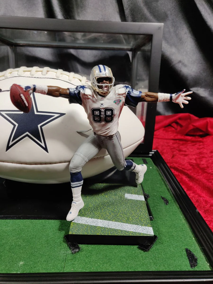 Michael Irvin Dallas Cowboys Autographed Football Shadowbox with Card and Figure - Image 8