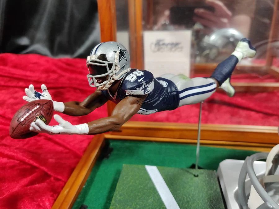 Dez Bryant Autographed Mini Helmet Shadowbox Dallas Cowboys NFL Collectible - Image 9