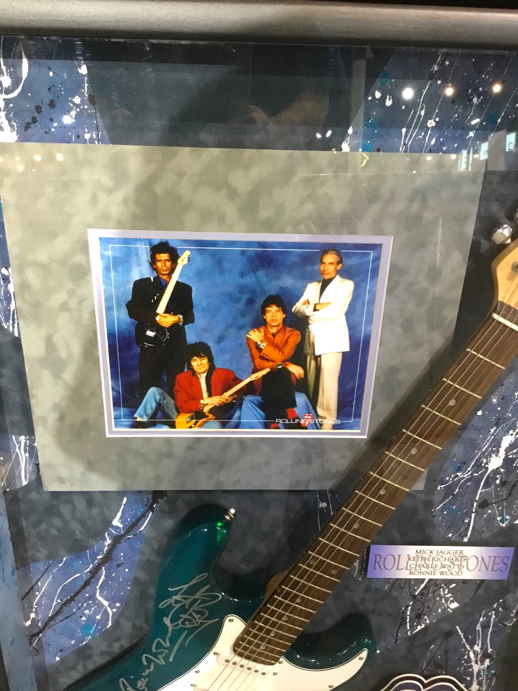 Rolling Stones Signed Framed Shadowbox Cleco Elec Guitar w/ Cert - Image 2