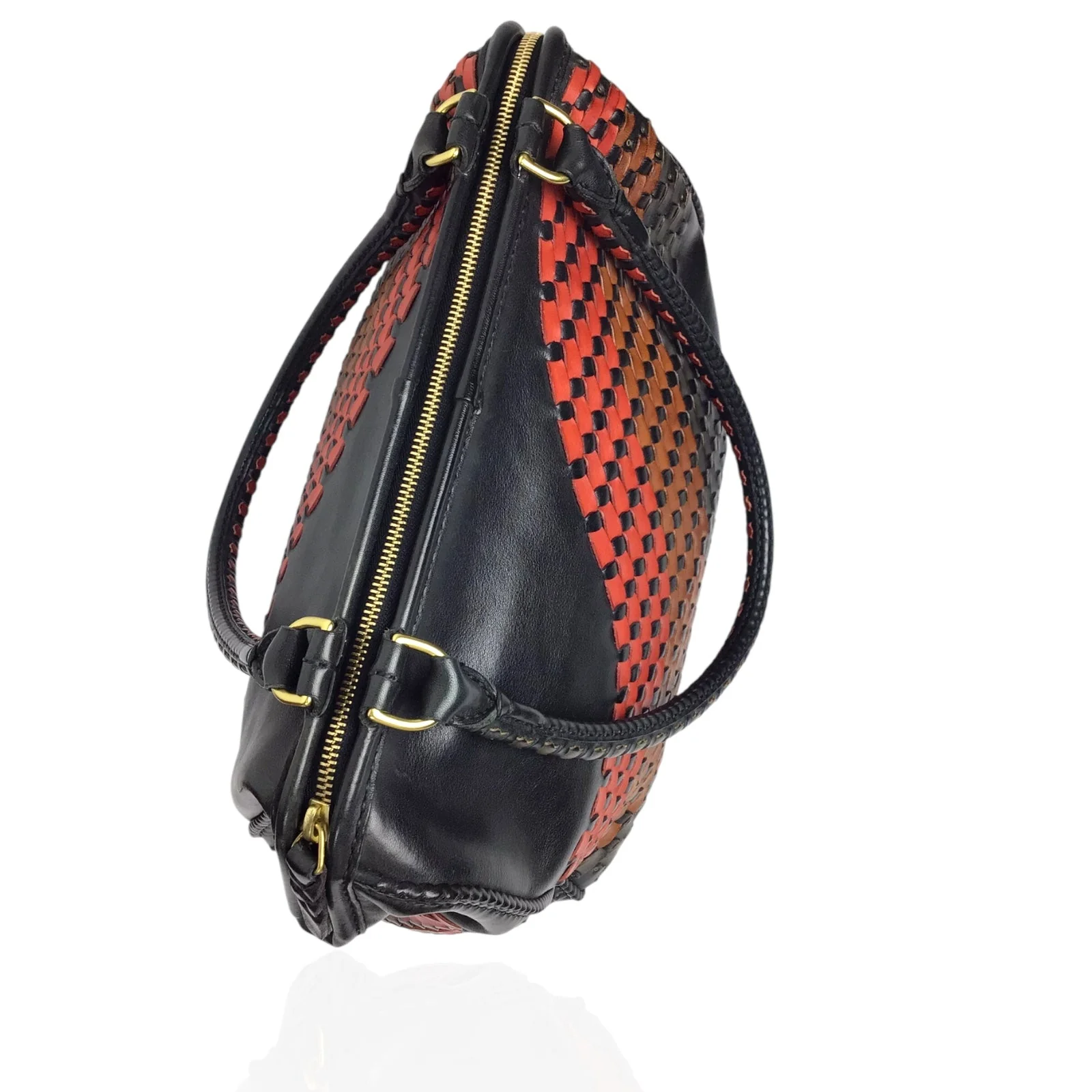 Gon Weave Midsize Handcrafted Shoulder Bag in Natural Leather, Plutos - Image 9
