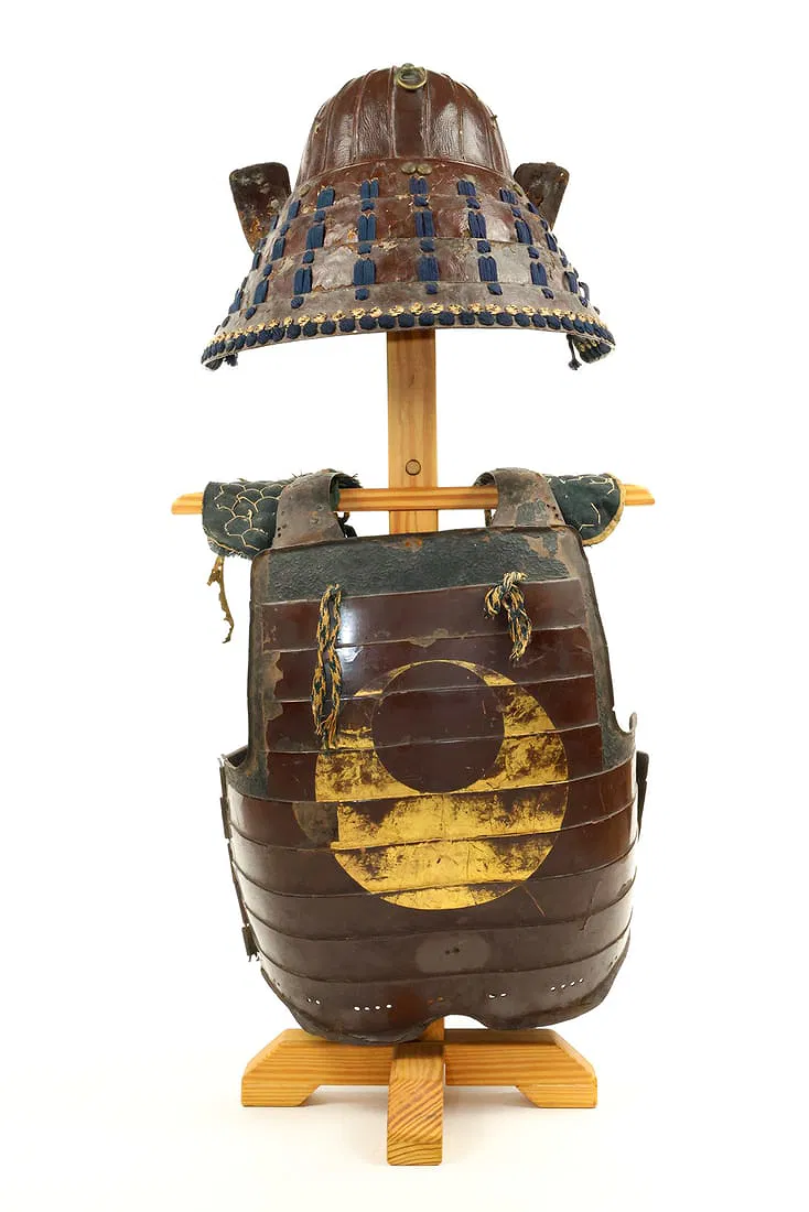 Japanese Samurai Edo Period Helmet - Armor + Breastplate - Helmet w/ Crest - Image 4