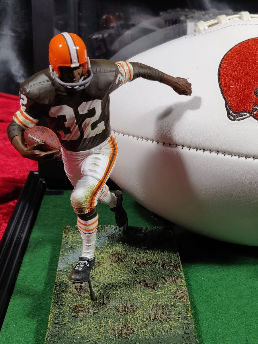 Jim Brown Autographed Football Browns Shadowbox w/ Jersey Card & Figure - Image 3