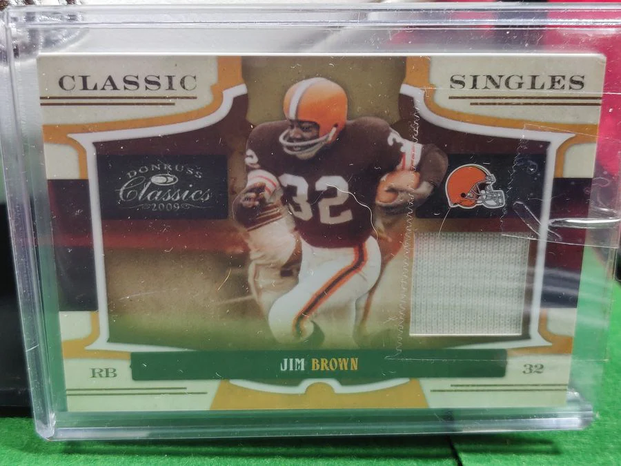 Jim Brown Autographed Football Cleveland Browns Shadowbox w/ Card & Figure - Image 7