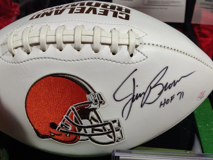 Jim Brown Autographed Football Cleveland Browns Shadowbox w/ Card & Figure - Image 8