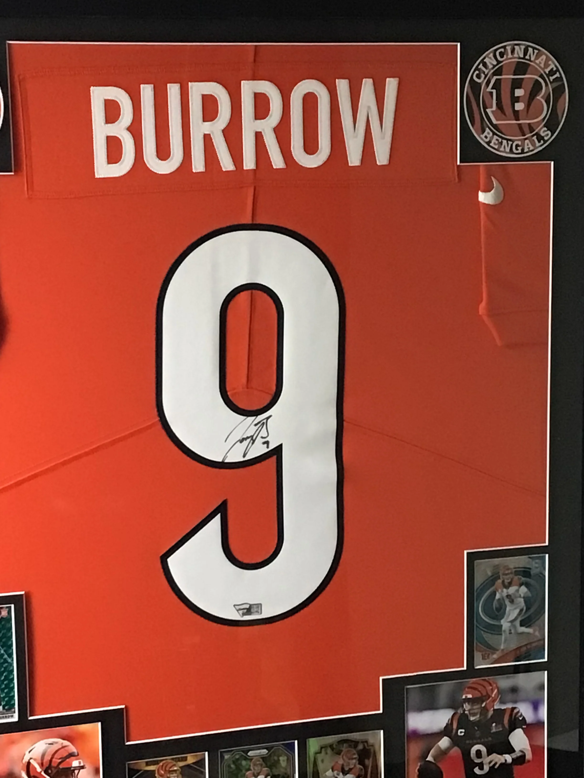 Framed Nike Joe Burrow Custom Signed Jersey Fanatics Certified w/ 4 Rookie cards 1 Insert - Image 5