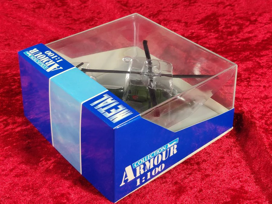 METAL Armour Collection 1:100 Diecast AH 64 Apache US Army Desert Storm 5261 - Image 4