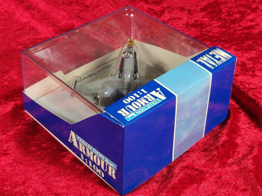 METAL Armour Collection 1:100 F-18 Hornet Eagle Noseart 5023 Diecast Toy NIB - Image 4