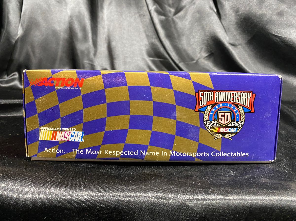 Racing Collectables Action Platinum Series - Hut Stricklin 1998 Monte Carlo 1:24 - Image 3