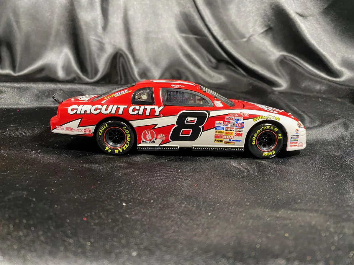 Racing Collectables Action Platinum Series - Hut Stricklin 1998 Monte Carlo 1:24 - Image 6