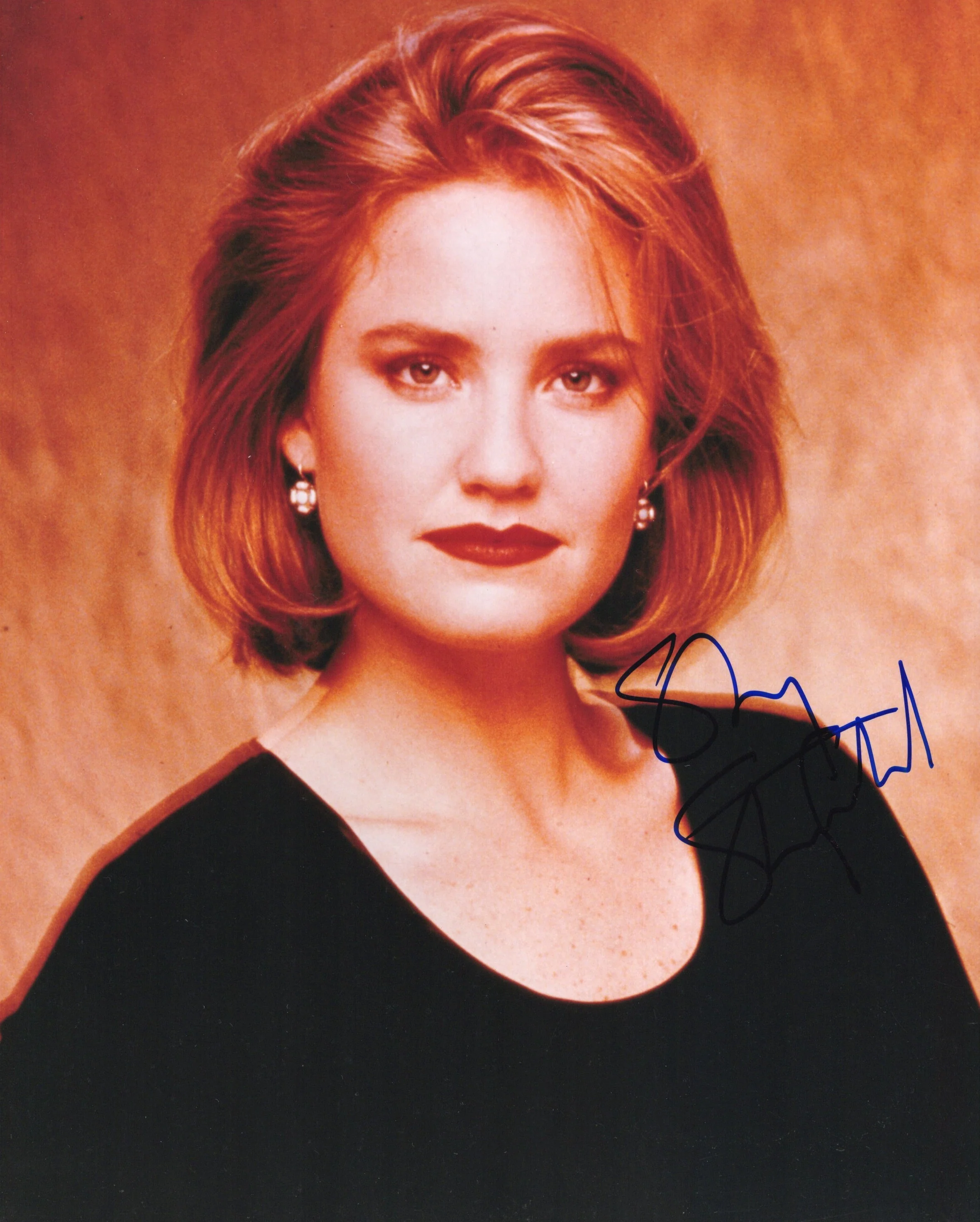Sherry Stringfield Signed Photo 8x10, Sherry Stringfield Autograph from ER, PSA Letter Certified Authentic