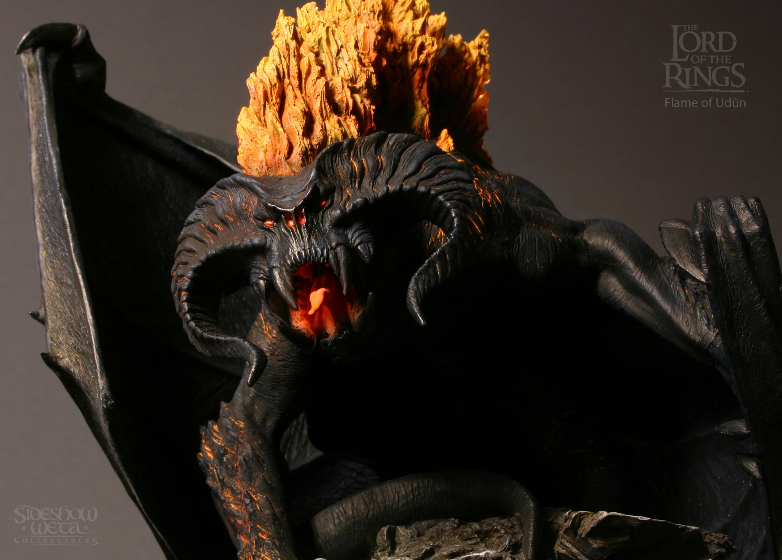 Sideshow WETA Balrog Flame of Udûn Statue – Lord of the Rings Fellowship of the Ring - Image 7