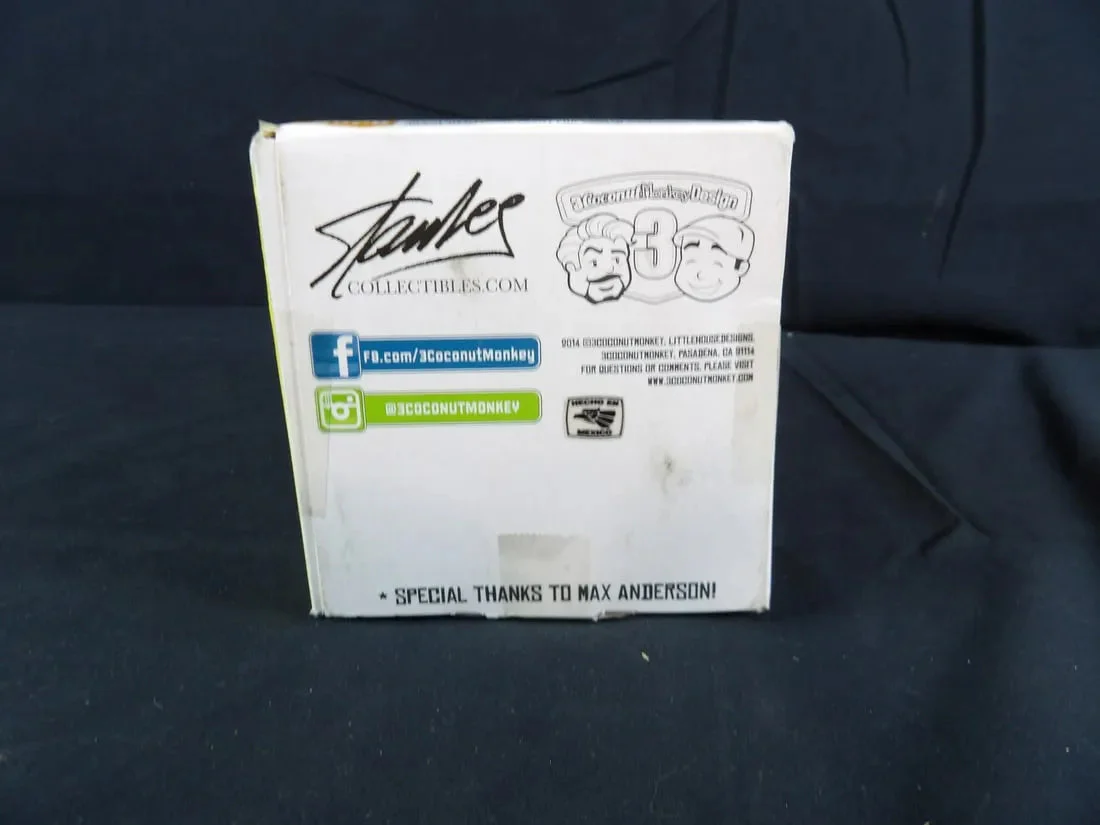 Stan Lee Autographed Vinyl Arts Figure Chibi-Style PSA/DNA Certified - Image 9