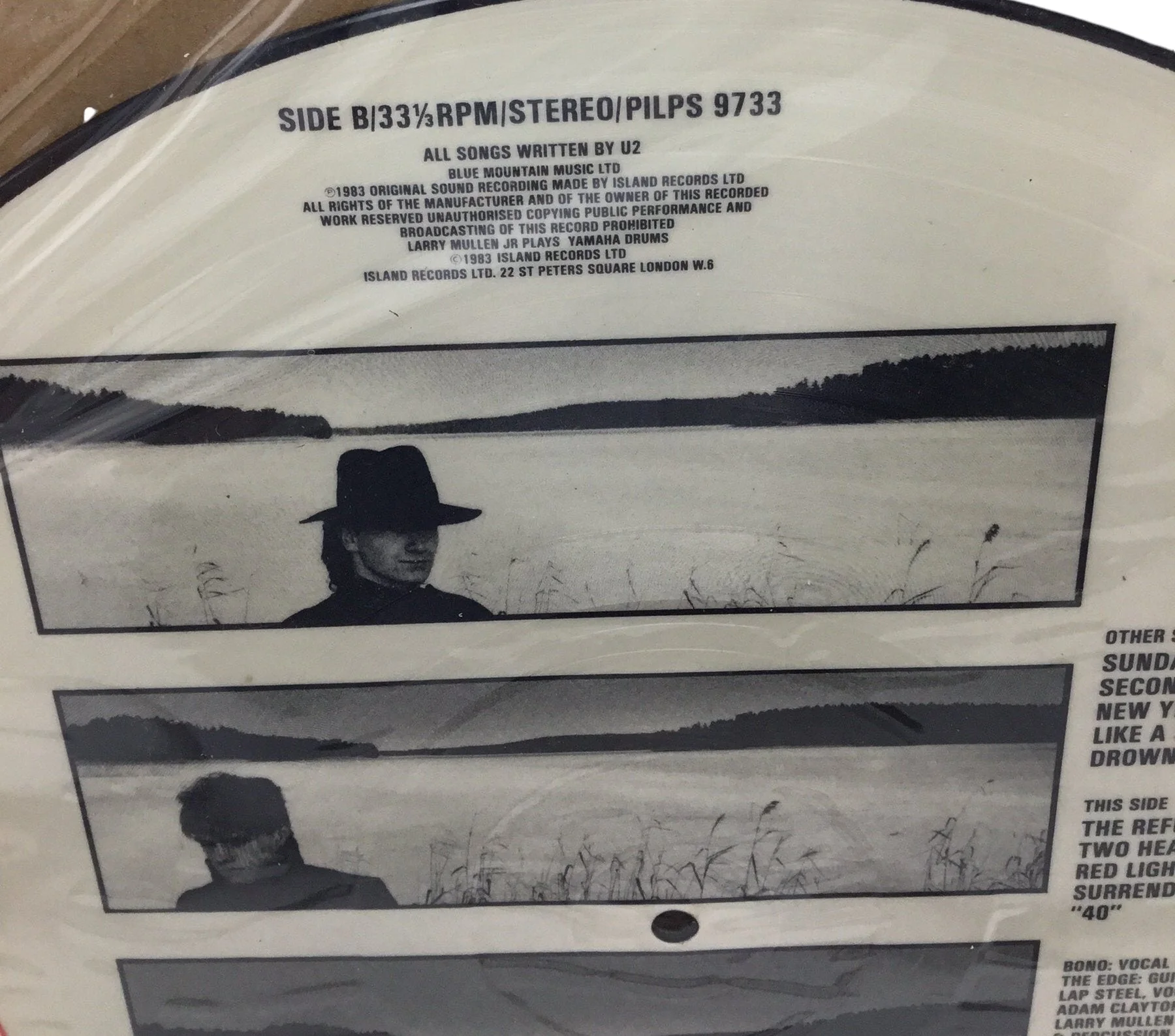 U2 War Picture Disc LP Black Rim Rare Item Limited Edition] (LP, 1983, Island Records) - Image 5