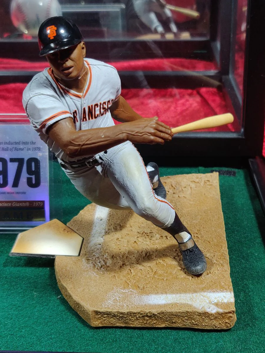 Willie Mays Signed Baseball Shadowbox w/ Card, Figure & Jersey Piece Giants - Image 9