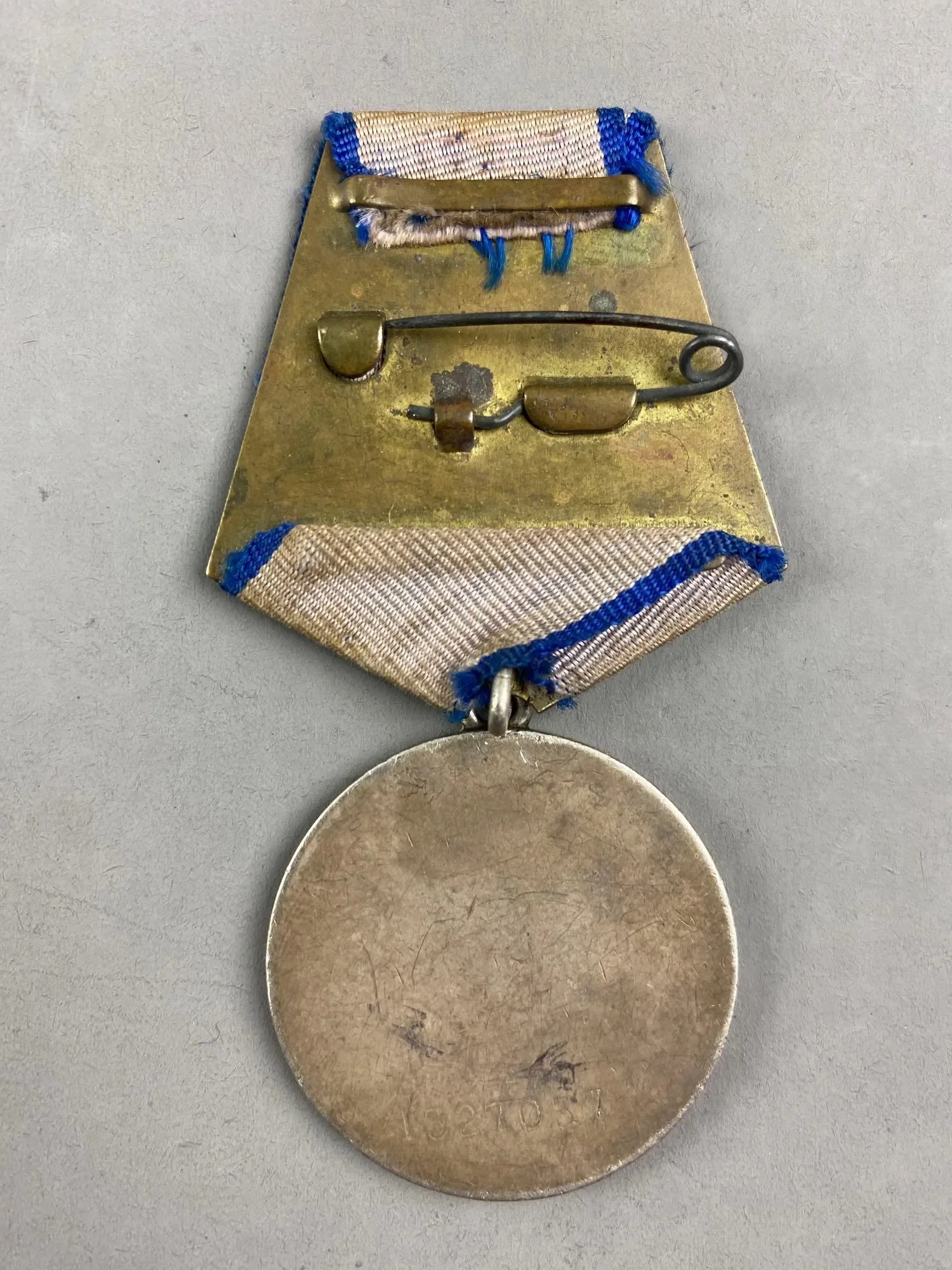 WW2 USSR Soviet Russia Bravery Medal - Image 3