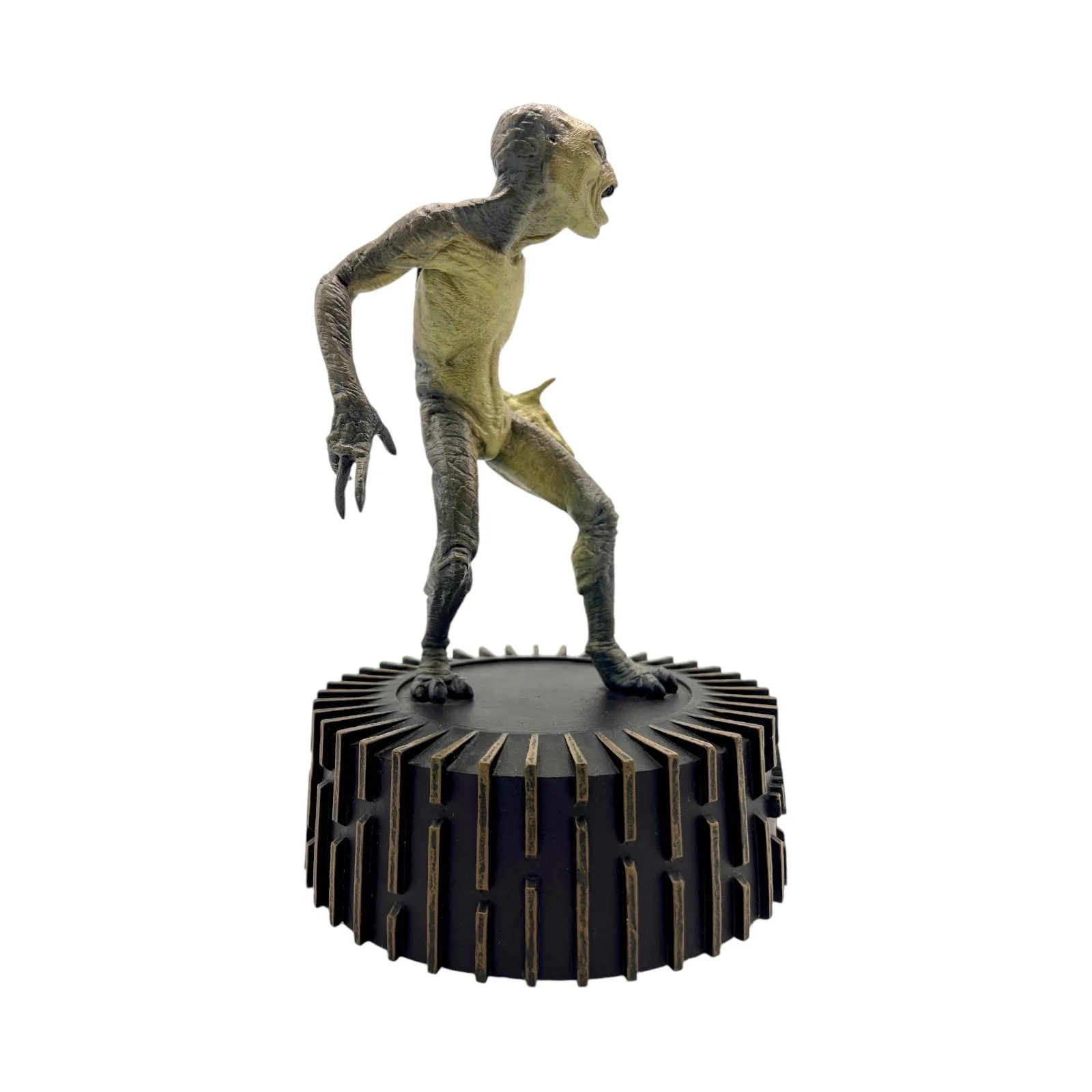 X-FILES FIGHT THE FUTURE ALIEN MAQUETTE STATUE by Dark Horse - 792/10,000 - Image 3
